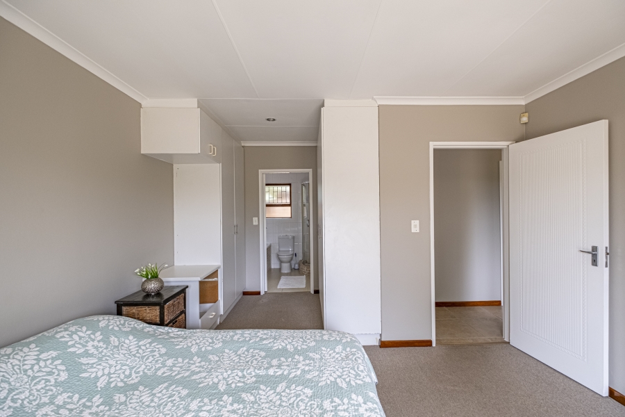 To Let 3 Bedroom Property for Rent in Summerstrand Eastern Cape